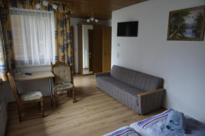 Гостиница Pension-Ferienwohnung Rotar  Фаак Ам Зее